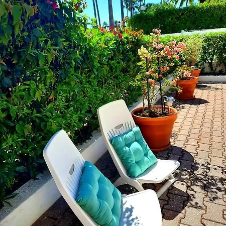 Apt 6 People - Large Private Terrace And Swimming Pool Hébergement de vacances *